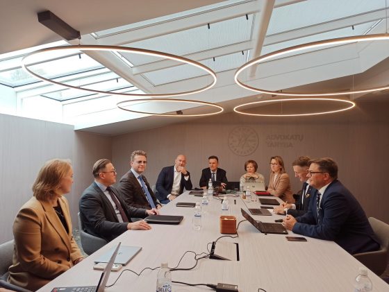 Žvalgybos kontrolieriai susitiko su Lietuvos advokatūros vadovais ir tarybos nariais